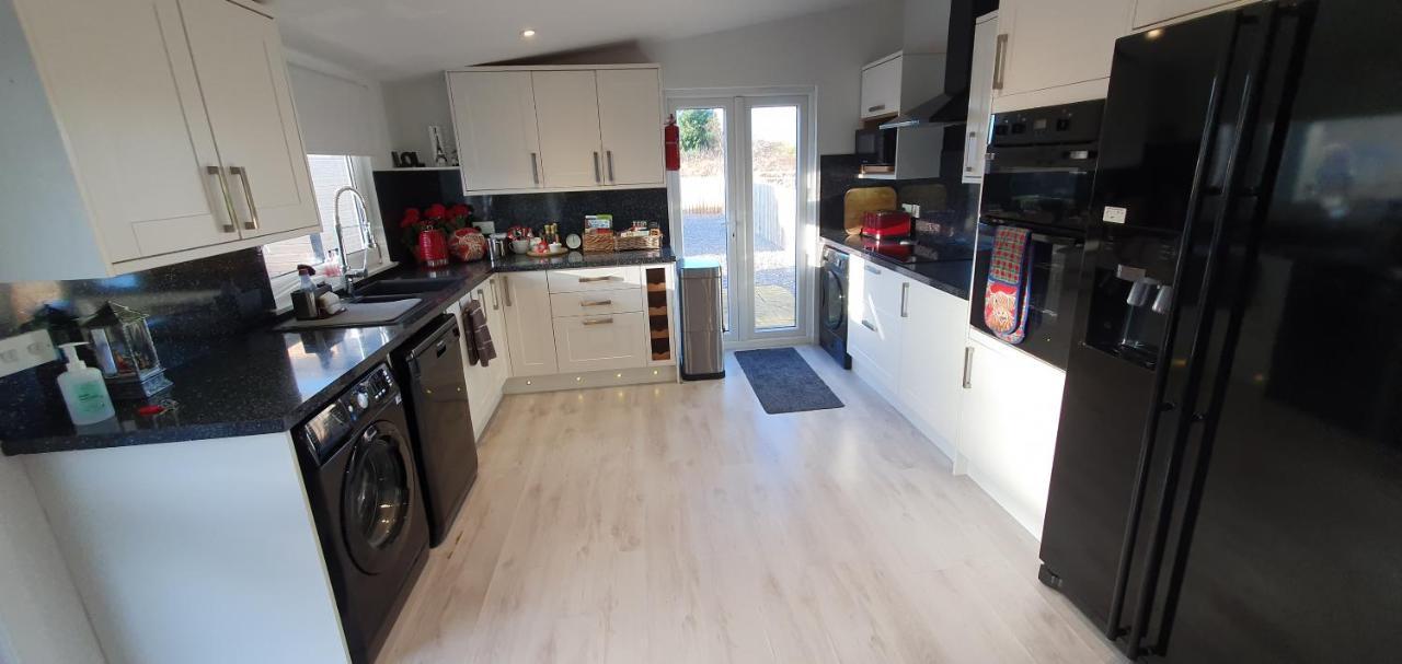 Spacious Well Equipped Chalet Bungalow Close To Nairn, Auldearn Bagian luar foto